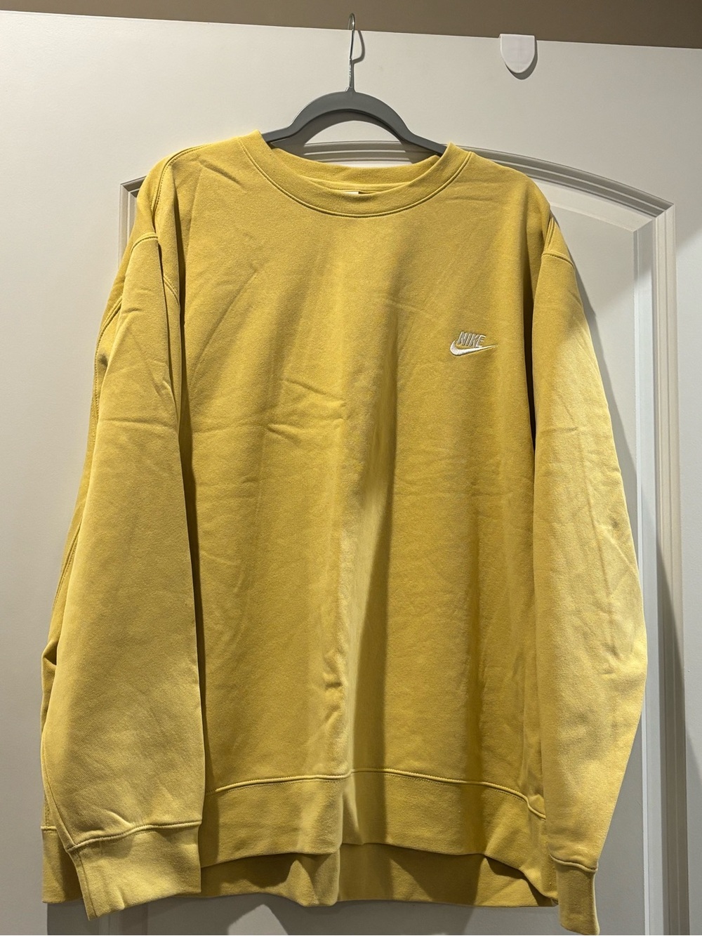 Nike Men’s Mustard Yellow Crewneck Sweatshirt
